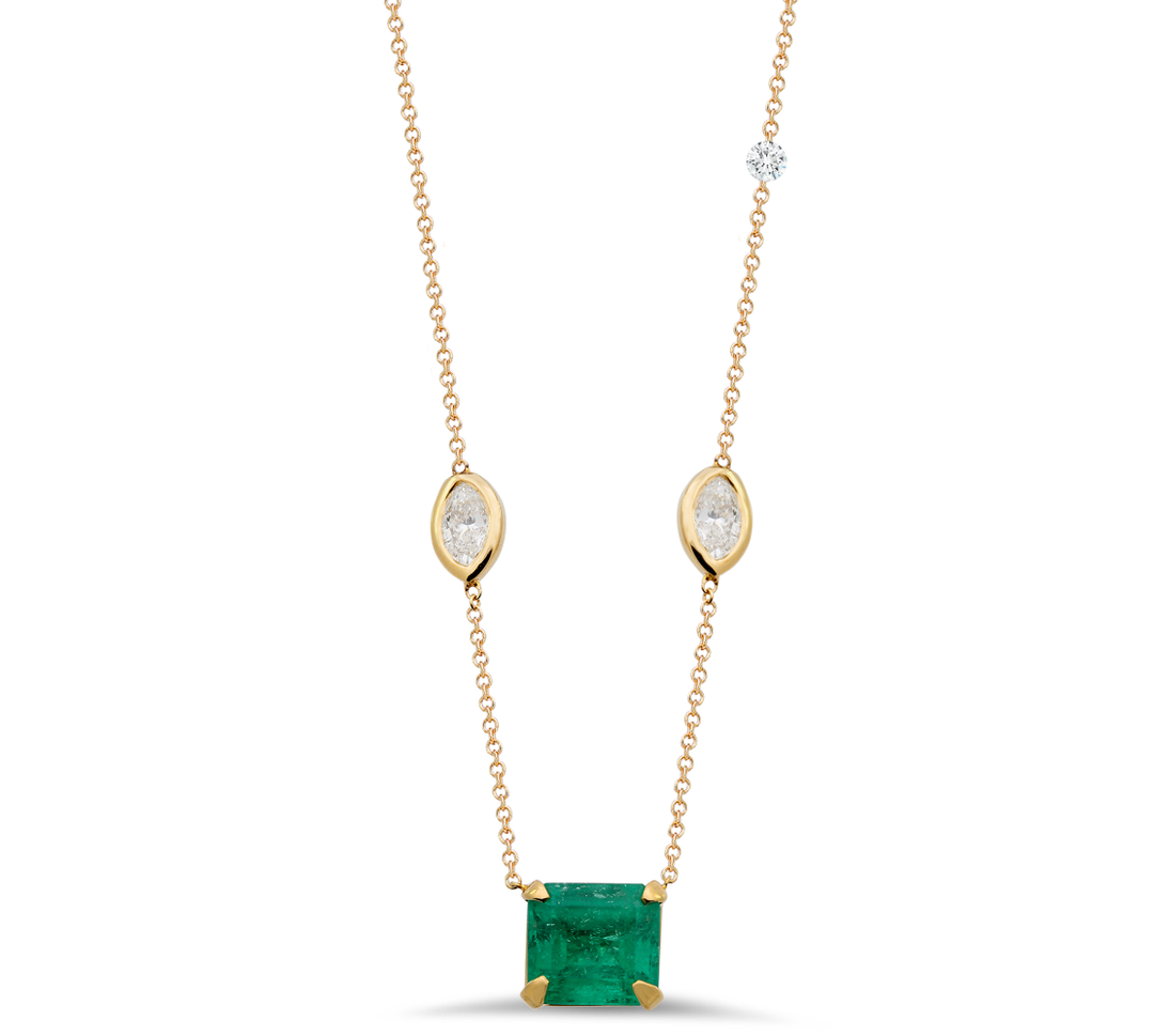 Diamond and emerald pendant in 18K gold - SKU# 30030