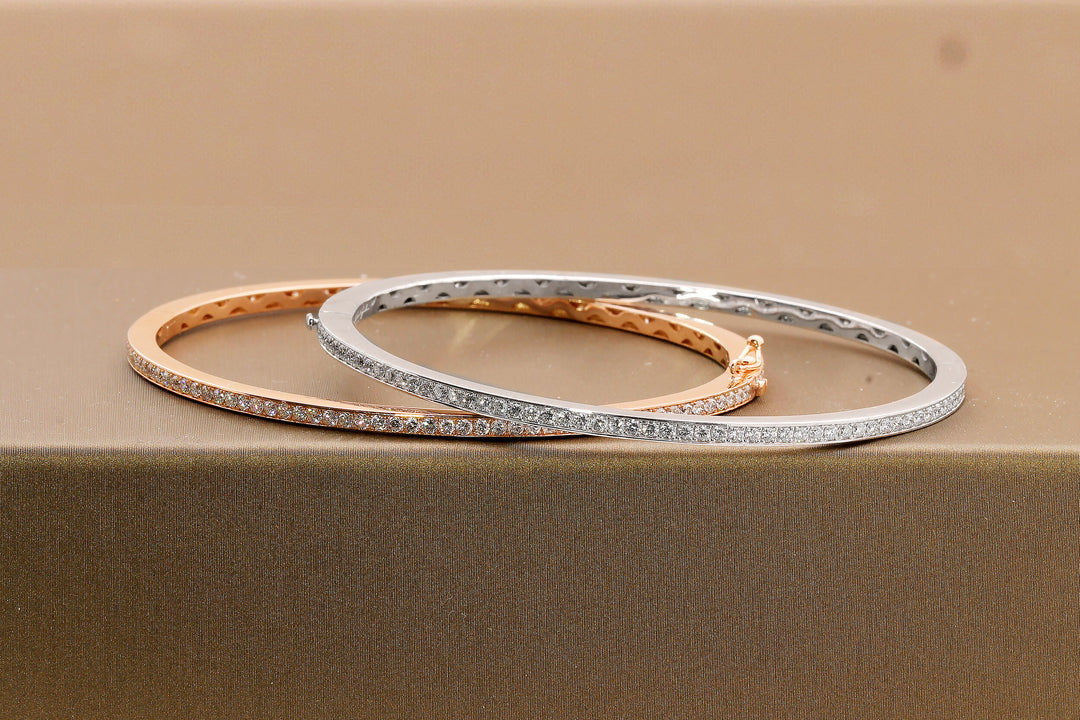 Halfway diamond bangle in 18K gold - SKU#: 30100