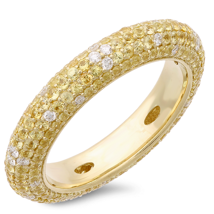 Sapphires and diamonds in 18K yellow gold form a stunning eternity band